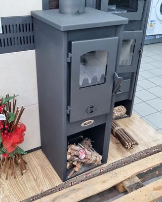 Stufa a legna 7kw o 9kw DA 250 euro Ventilata 