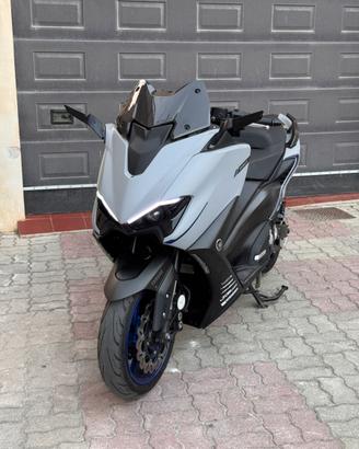 Tmax 560 Turbo