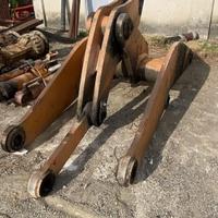 Ricambi vari pala gommate CASE 821 E