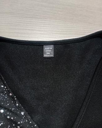 vestito nero con cintura