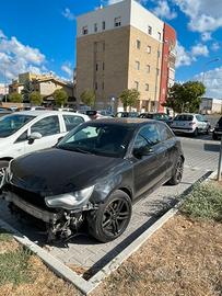 Audi A1 1.6 TDI 2014 – TETTUCCIO APRIBILE