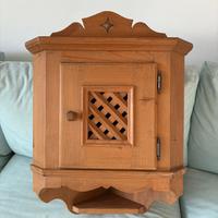 Armadietto angolare legno massello tirolese