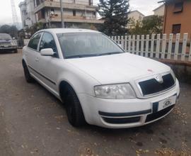 Skoda Superb 1.9 TDI/130CV Elegance