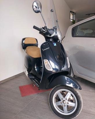 Piaggio Vespa 150 LX