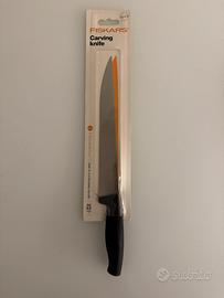 Coltello per arrosti FISKARS
