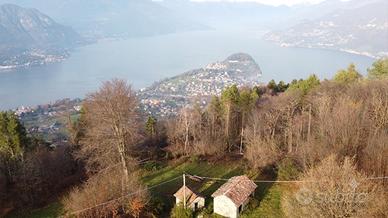 Rustici da ristrutturare con vista centro lago