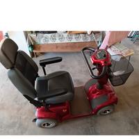 Scooter elettrico per anziani e disabili