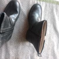 Stivaletti neri 37 unisex.