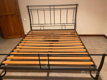 LETTO IN FERRO Moderno