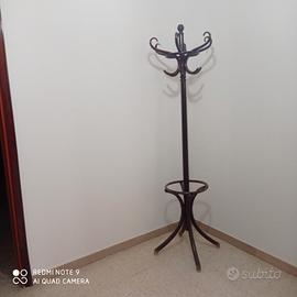 Attaccapanni in legno