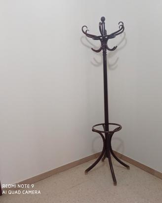 Attaccapanni in legno
