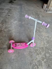 Monopattino Mondo Minnie bambina
