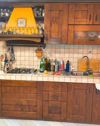 Cucina legno buono stato, smontata. 300 euro