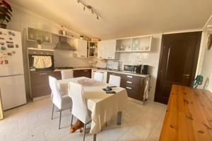 Trilocale 100MQ 2'Piano Via Cumana MAV335