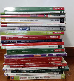 Libri superiori come nuovi