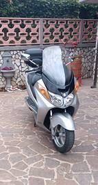 Suzuki Burgman 400 K6