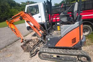miniescavatore Hitachi 