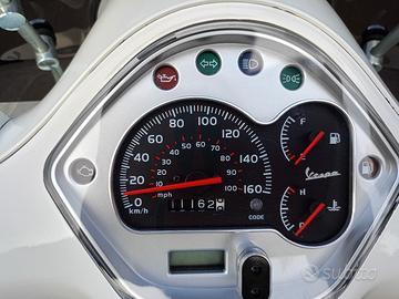 Vespa GTS 300 Super