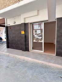 Magazzino ad uso commerciale o studio