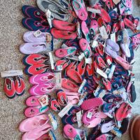 stock di 76  paia scarpe da scoglio