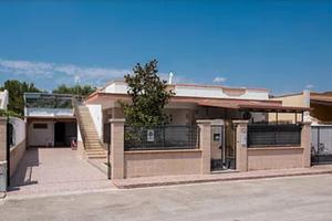 Appartamento Torre Lapillo 2-8posti giugno-luglio