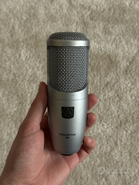 Akg perception 100