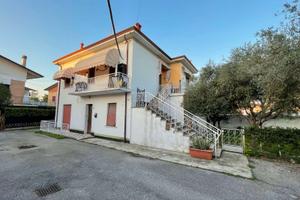Casa con 2 appartamenti centro Portogruaro