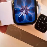 Apple Watch Series 5, 44mm  Titanio