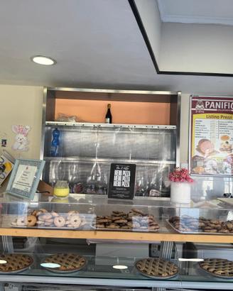 arredamento per panificio/pizzeria