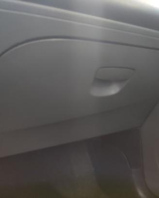 Cassetto portaoggetti SEAT IBIZA del 2011