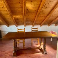 Tavolo "Fratino" in Legno Massiccio intagliato