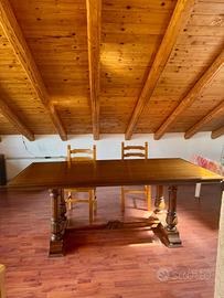 Tavolo "Fratino" in Legno Massiccio intagliato