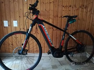 Bicicletta  pedalata assistita