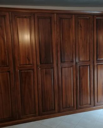 armadio legno arte povera. 8 ante mt 4.00 x 2.70 