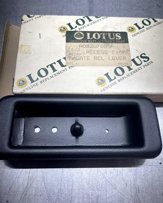 LOTUS ESPRIT LEVA BAGAGLIAIO A08ZU7085F RECESS TAI