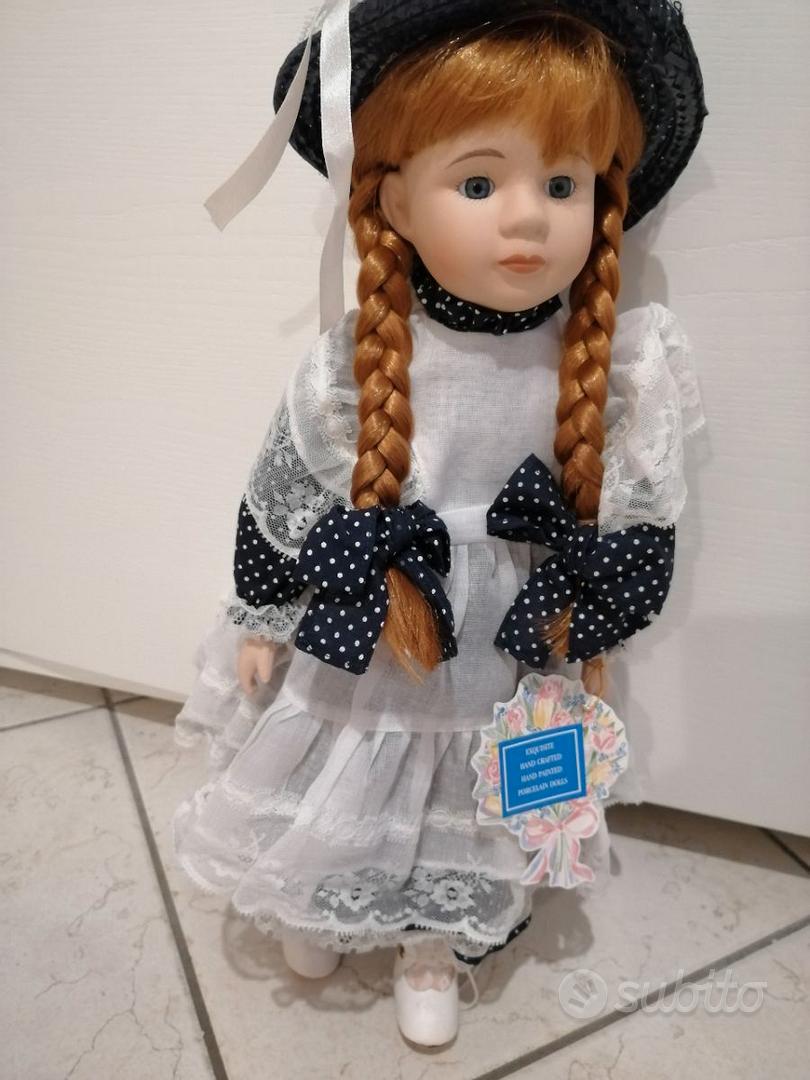 Bambola Di Porcellana Topline Austria 42 Cm: Bambina In Vestito Blu Con Cucciolo - Pezzo Da Collezione