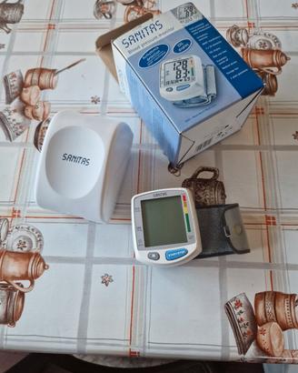 Misurato pressione da polso sanitas a batteria