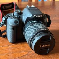 Reflex Canon EOS 700D