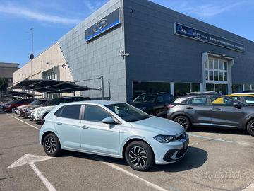 VOLKSWAGEN Polo 1.0 YOUNG Km 0