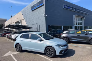 VOLKSWAGEN Polo 1.0 YOUNG Km 0