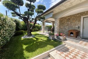 VILLA SINGOLA A ROVATO