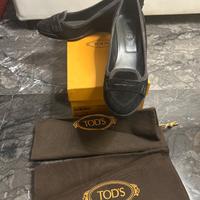 Mocassini donna zeppa tod’s usato 39 nero camoscio