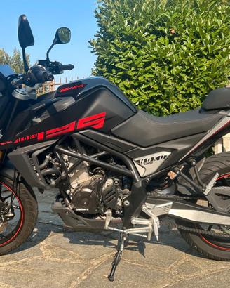 moto SWM Hoku 125