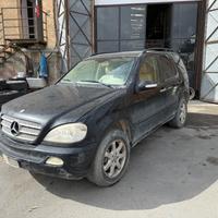 Ricambi Mercedes-Benz ML 270 CDI 163cv del 2003