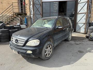 Ricambi Mercedes-Benz ML 270 CDI 163cv del 2003
