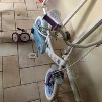 Bici da bambina con rotelle