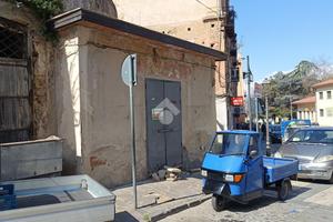 MAGAZZINO A CORIGLIANO-ROSSANO