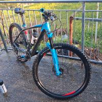 MTB CUBE IN CARBONIO TAGLIA 27.5