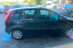 Auto marciante.