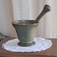 Mortaio in bronzo con pestello